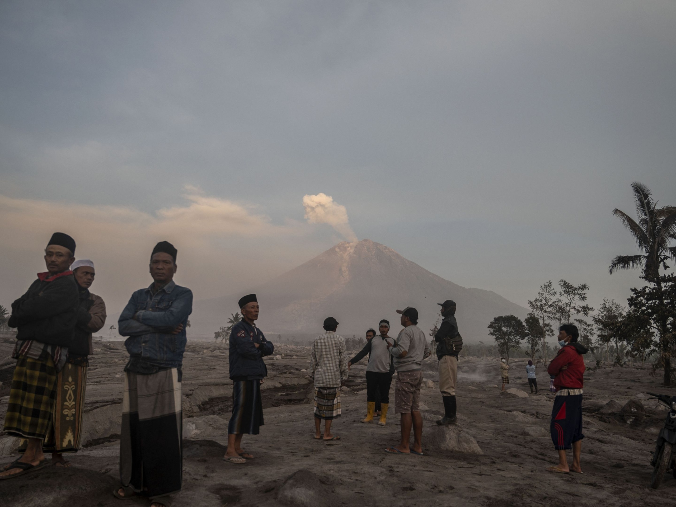 UPDATE Vulkaan op Java weer kalm geen slachtoffers en normaal vliegverkeer STVS