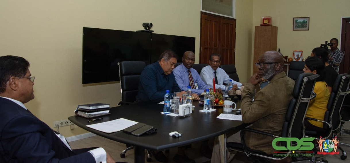 RvC Staatsolie en president Santokhi bespreken focus areas