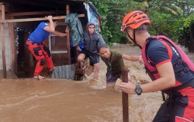 Tientallen doden en vermisten door noodweer op de Filipijnen