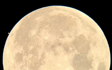 Zo verdween de planeet Mars achter de maan