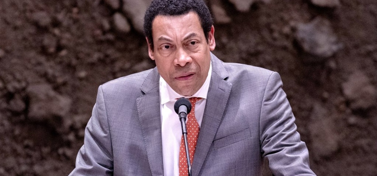 Roozer: “Politiek Suriname moet zich bemoeien met slavernijverleden”