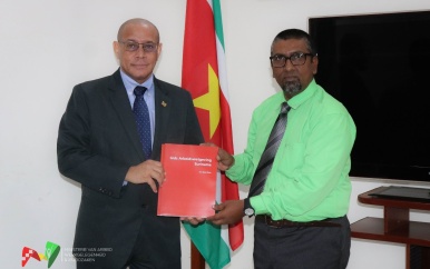 ‘Gids Arbeidswetgeving Suriname’ geeft eenvoudige uitleg over arbeidswetten