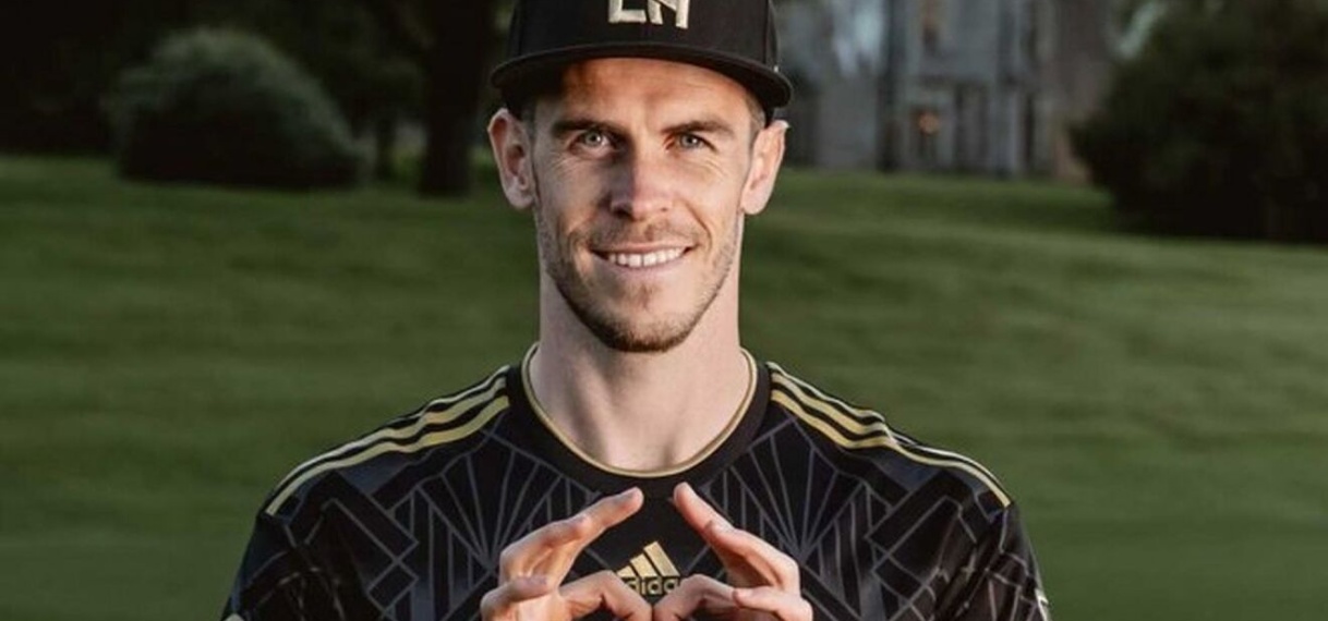 Gareth Bale (33jr) stopt per direct met voetbal