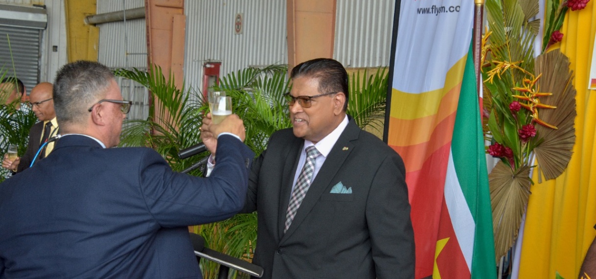 President Santokhi gelooft in bloei SLM