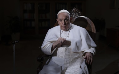 Paus duidt homosexualiteit als zonde