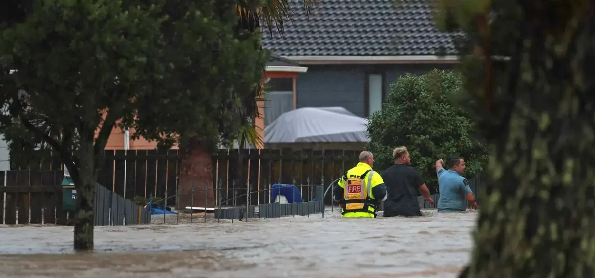 Hevige overstroming in Auckland