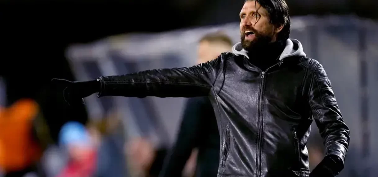 NAC verrast en haalt Duitse trainer Hyballa terug naar Nederland