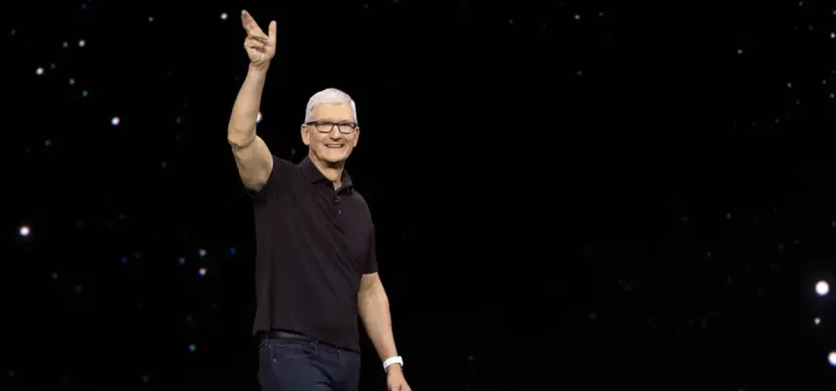 Apple-topman Tim Cook gaat nog maar 45 miljoen euro verdienen