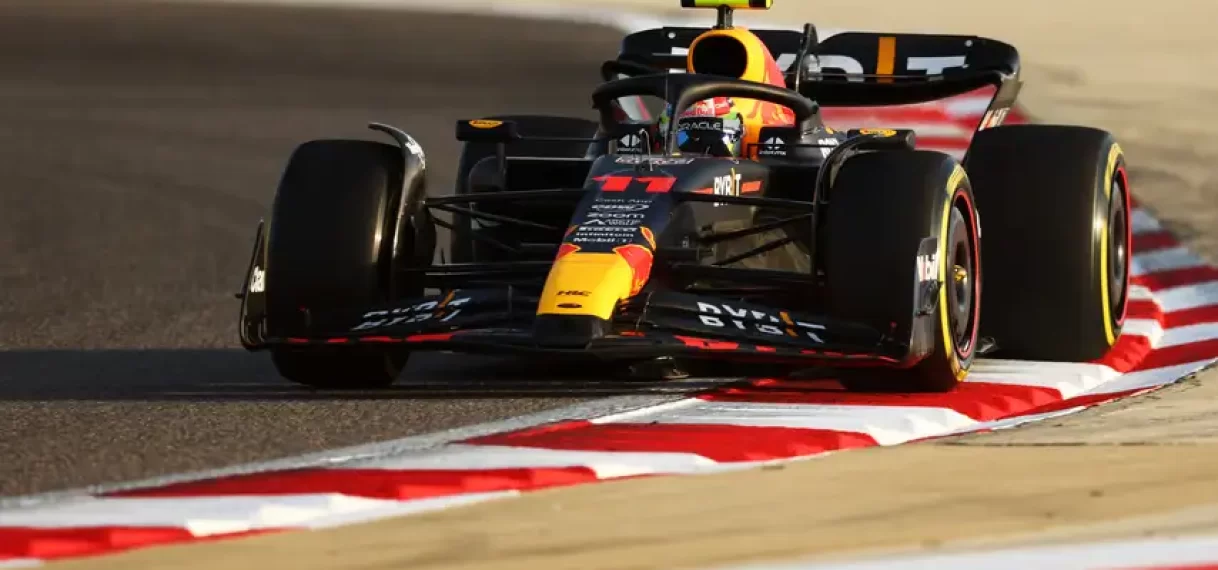 Pérez verreweg het snelst tijdens laatste Formule 1-testdag in Bahrein