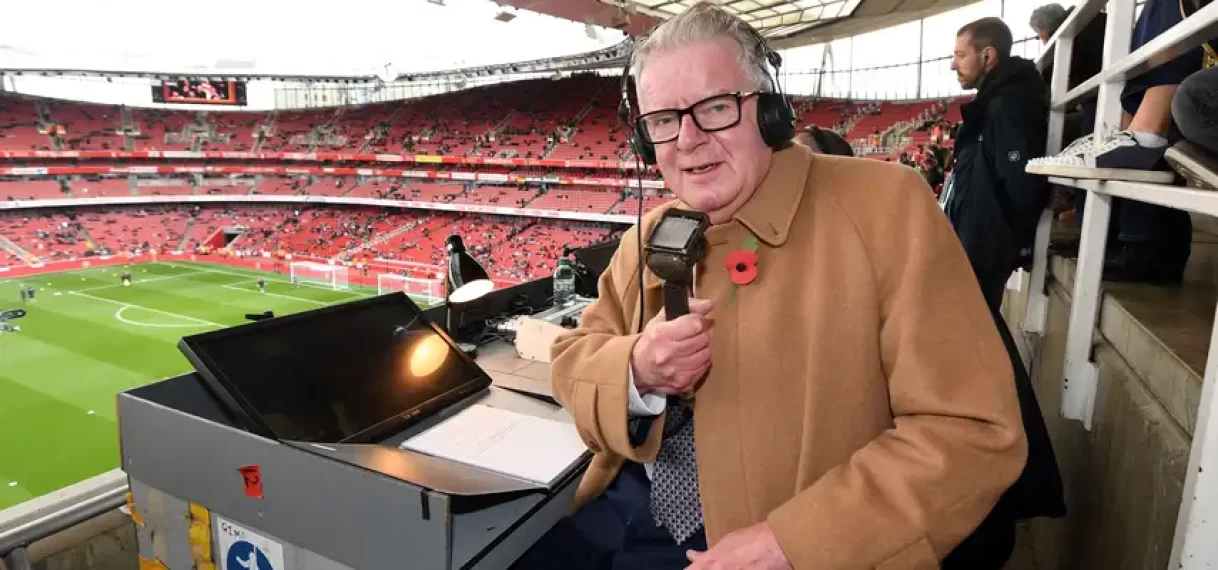 Legendarische BBC- en FIFA-voetbalcommentator John Motson (77) overleden