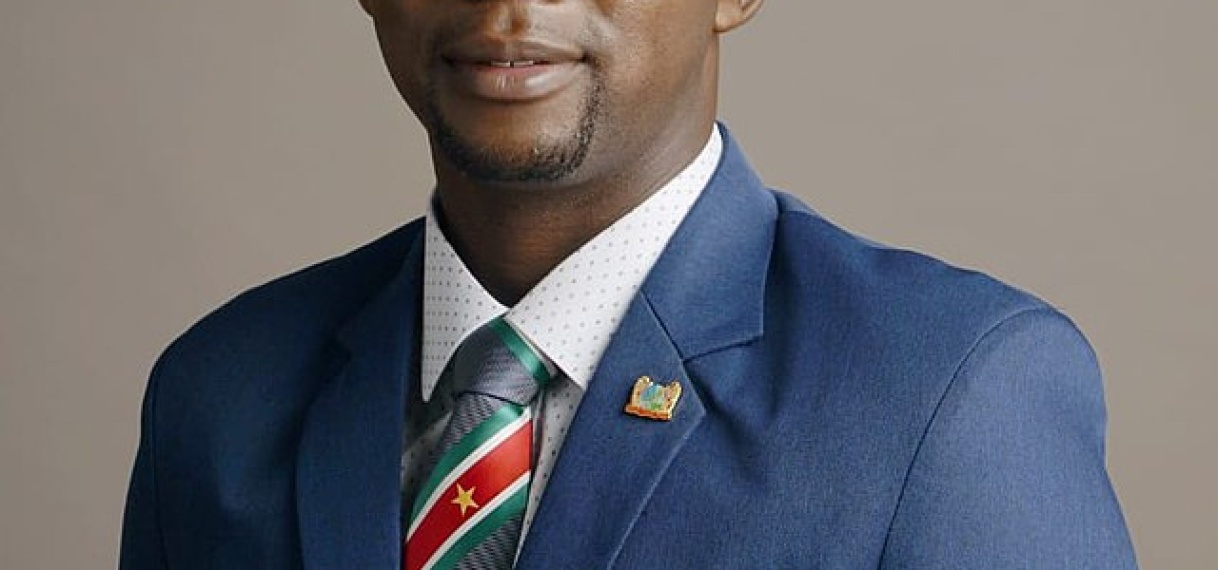 Granman der Trio’s brengt bezoek aan minister David Abiamofo