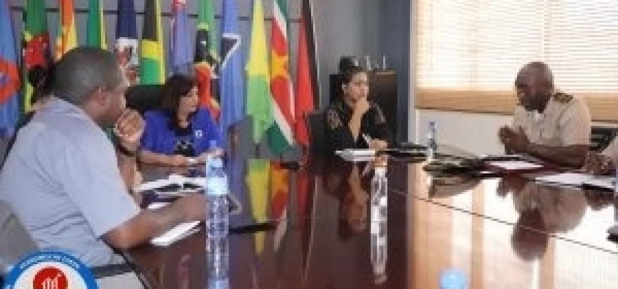 Dc Brokopondo bespreekt uitdagingen met minister Kuldipsingh