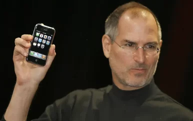 Eerste iPhone uit 2007 levert ruim 63.000 dollar op bij veiling