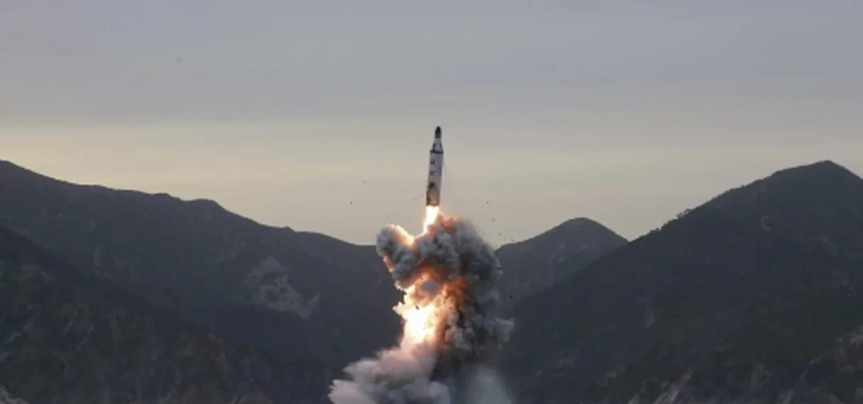 Noord-Korea vuurt opnieuw twee ballistische raketten af