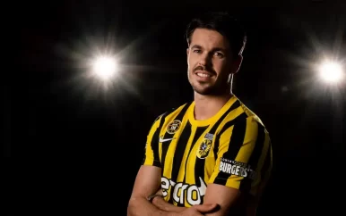 Van Ginkel verlaat PSV en keert na tien jaar terug bij jeugdliefde Vitesse