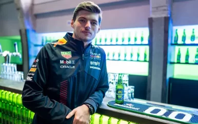 Max Verstappen sluit zesjarige sponsordeal met Heineken