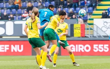 PSV Vrouwen boekt door late treffer Brugts knappe zege bij Fortuna Sittard