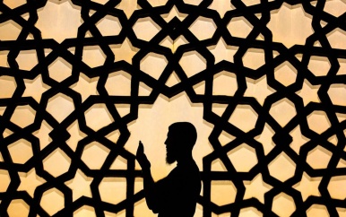 Bijna 22 uur per dag vasten: zo werkt de Ramadan in extreme gevallen