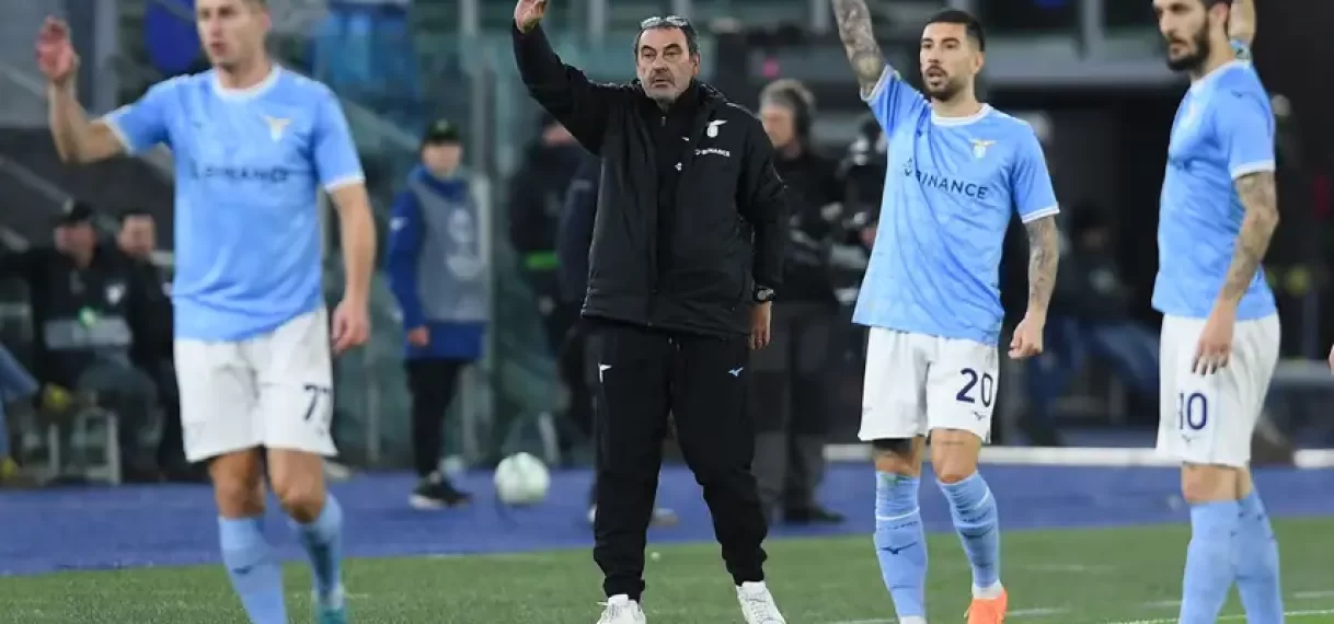 Lazio-coach Sarri hekelt houding van zijn spelers na nederlaag tegen AZ