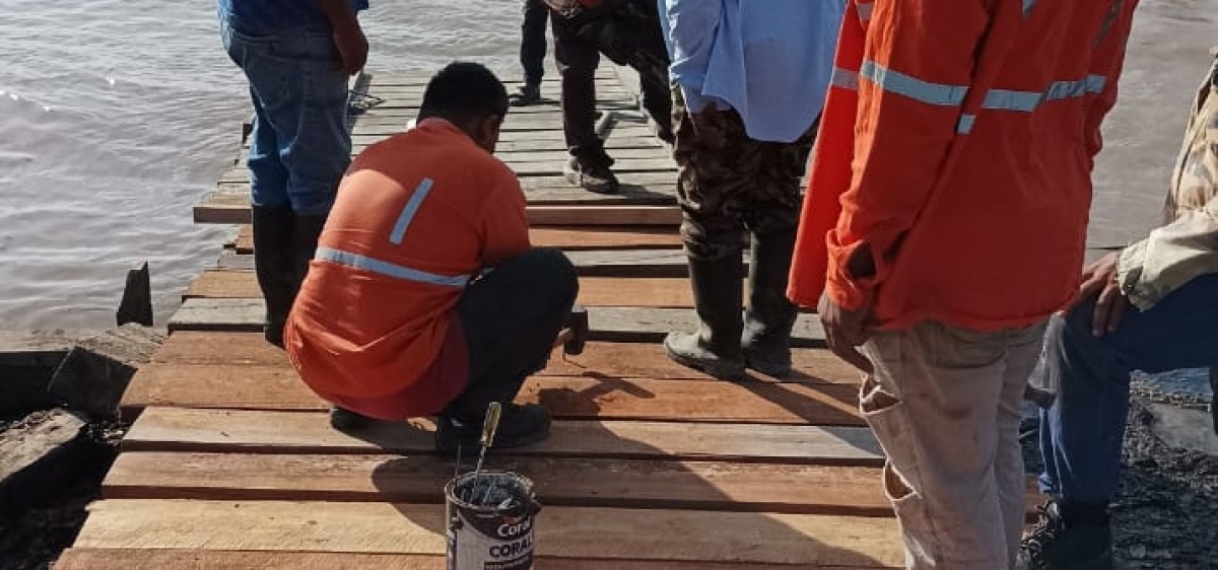 Openbare Werken herstelt aanmeersteiger Meerzorg