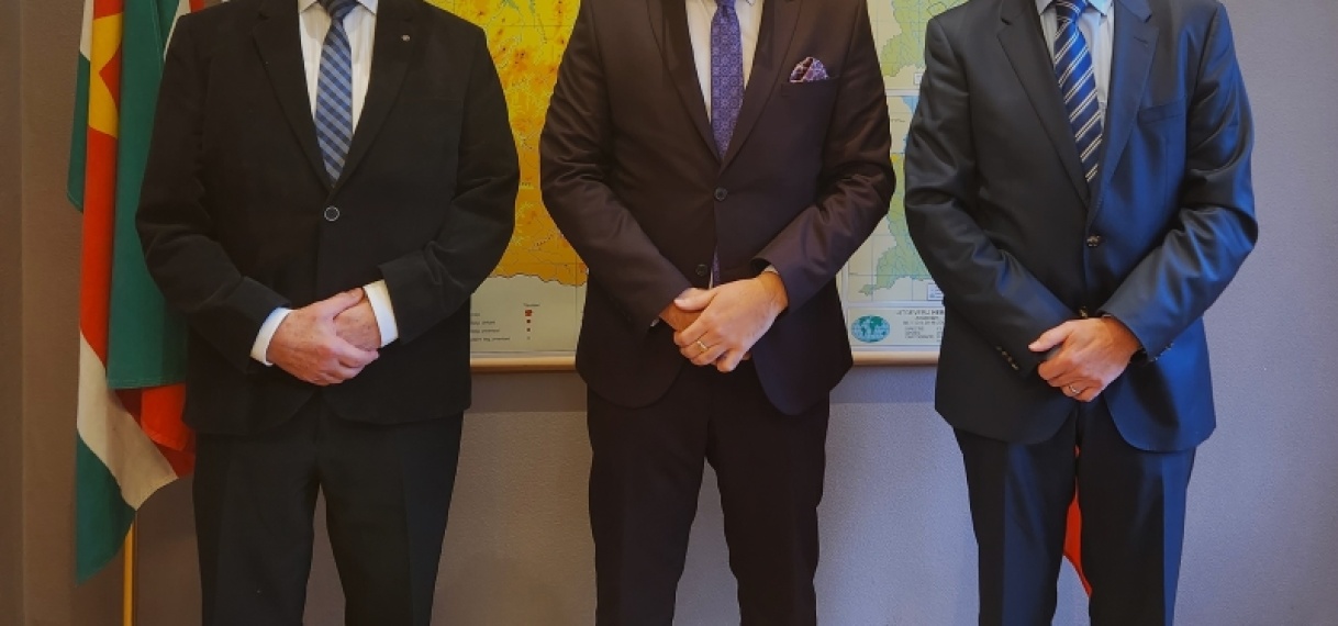 Stichting Belvosur steunt kansarme kinderen in Suriname