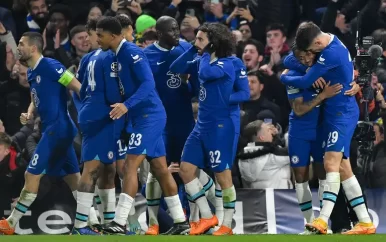 Chelsea poetst via dubieuze penalty verlies bij Dortmund weg in achtste finales CL