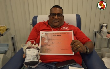 100ste bloed donatie