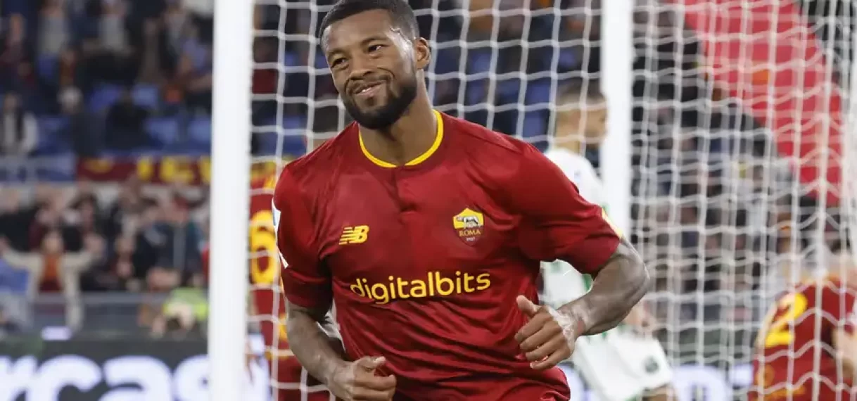 Wijnaldum maakt op fraaie wijze eerste goal voor Roma bij verlies in spektakelstuk