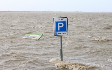 Zeespiegel voor Nederlandse kust stijgt al jaren gemiddeld 2,9 millimeter per jaar