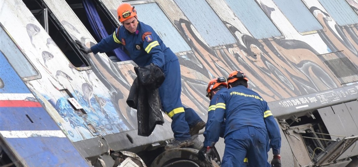 UPDATE: Dodental frontale treinbotsing Griekenland opgelopen naar 43