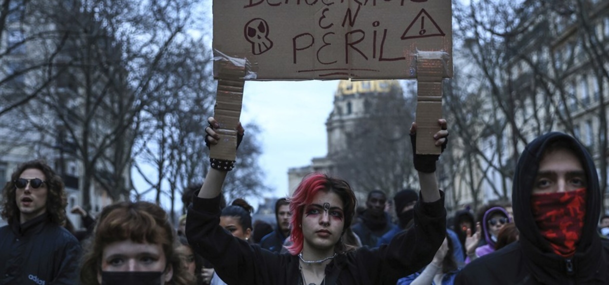 Frankrijk pakt honderden betogers op bij demonstraties tegen kabinet