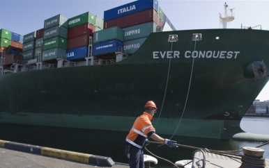 ‘Tienduizenden havenarbeiders Rotterdam gescreend op drugscriminaliteit’