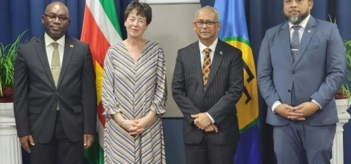 Minister Ramdin aan Speciaal Gezant Slavernijverleden: ‘Excuses moeten hier