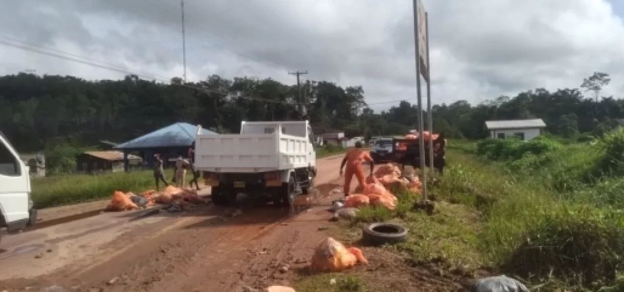 Commissariaat Brokopondo en Openbare Werken overhoop over vuilophaal