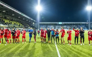 FC Twente-trainer Jans: ‘Op het veld van Fortuna kan je aardappels verbouwen’