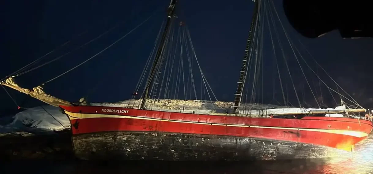 Zeilschip met veertien Nederlandse tieners strandt in Noorwegen