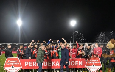 Almere City pakt door zege op Jong FC Utrecht derde periodetitel