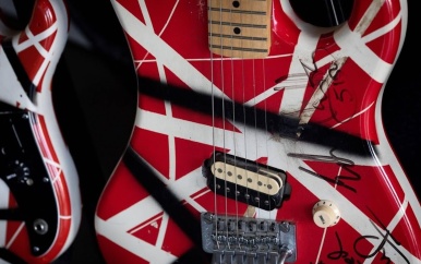 Iconische gitaar overleden Eddie van Halen geveild voor 3,9 miljoen dollar