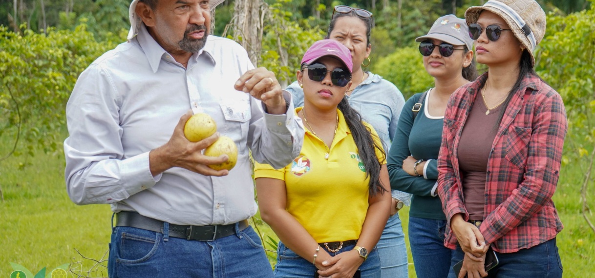 Braziliaanse deskundige verzorgt “Train the Trainer” workshop aan LVV-medewerkers