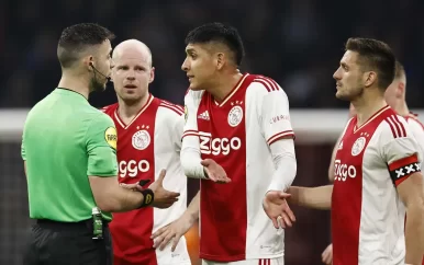 Geschorste Álvarez is boos op arbiter: ‘Door een fout besluit mis ik een topper’