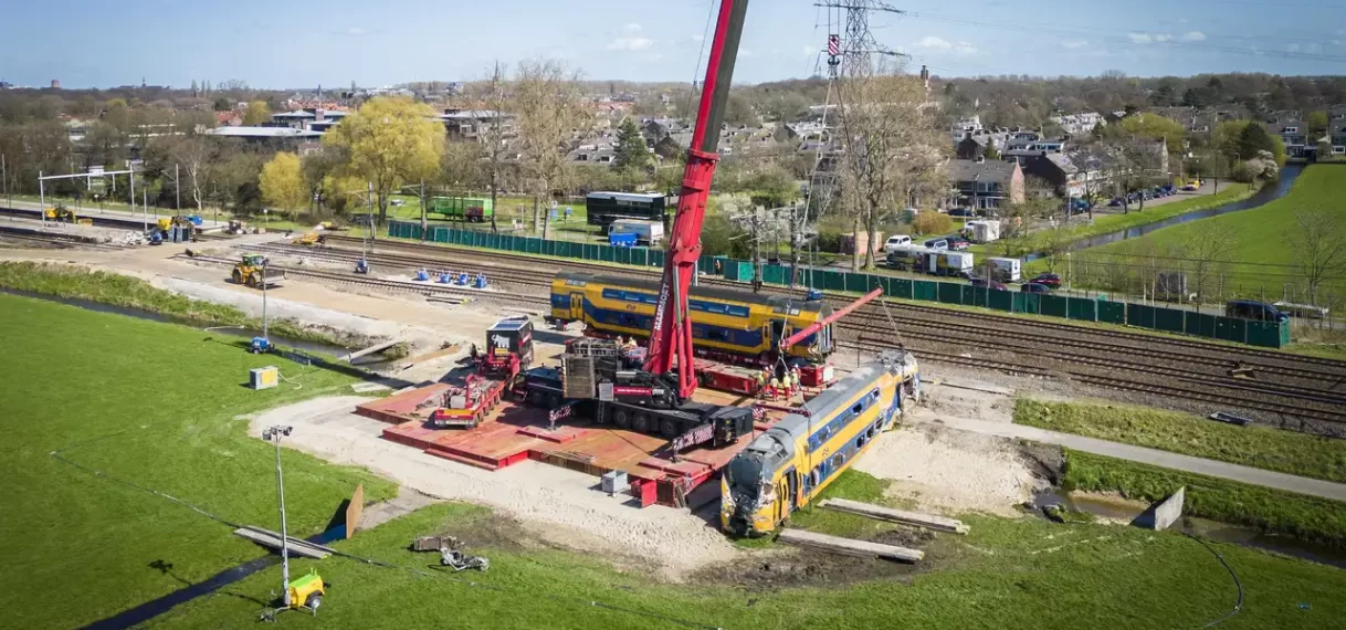 UPDATE: Herstel van spoor na treinongeluk in Voorschoten begint vandaag