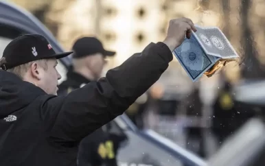 UPDATE: Zweedse politie pakt vijftal op wegens terreurdreiging na koranverbranding