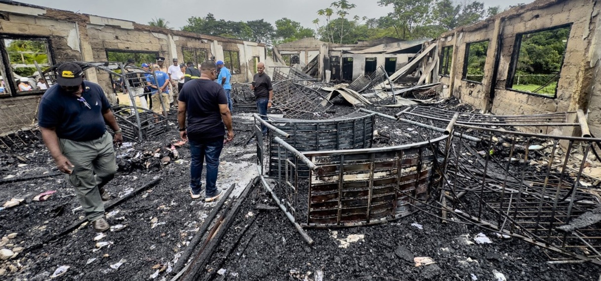 Minstens 19 kinderen dood na brand in schoolgebouw Guyana