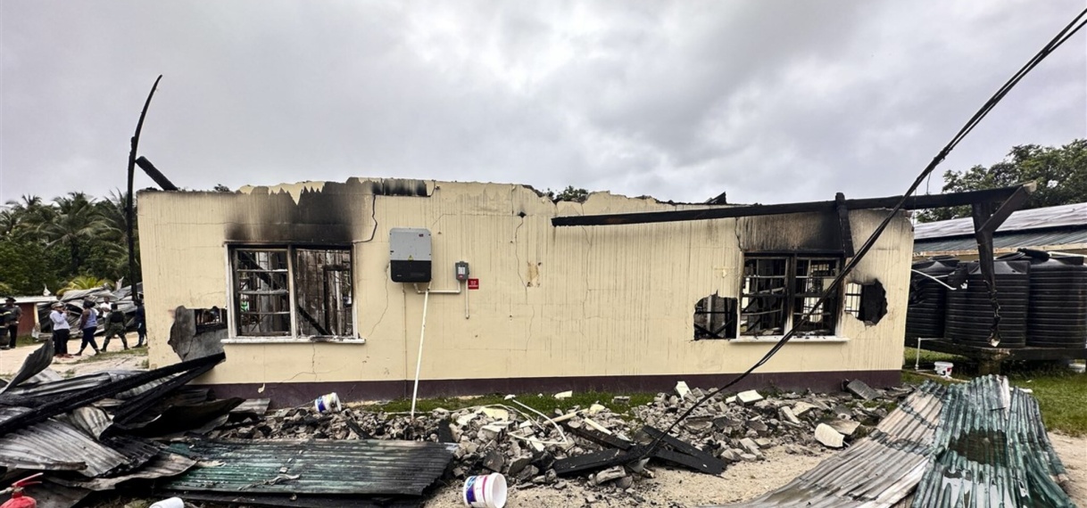 UPDATE: Politie: brand schoolgebouw Guyana aangestoken door boze leerling