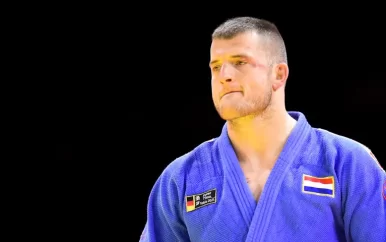 Europees kampioen Korrel verrassend uitgeschakeld op WK judo, Steenhuis door