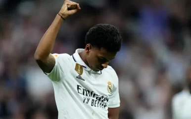 Real Madrid ontsnapt aan puntenverlies na vervelende week vanwege racism
