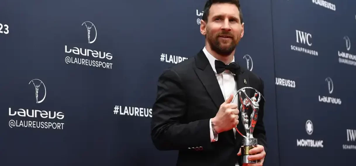 Messi vereerd met Laureus Award: ‘Heb veel moeten doorstaan bij Argentinië’