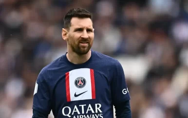 Geschorste Messi verontschuldigt zich bij teamgenoten PSG voor Saoedische trip