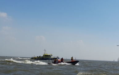 Politie zoekt naar vermiste op IJsselmeer