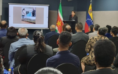 Venezolaanse ambassadeur te gast in lezingencylus SDI